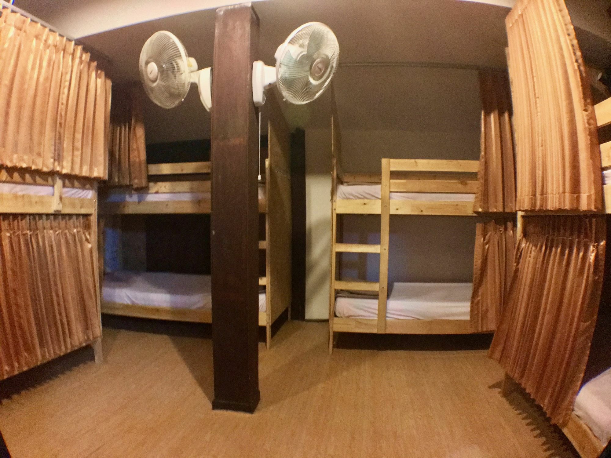 Jao Hostel & Cafe Chiang Mai Exterior photo